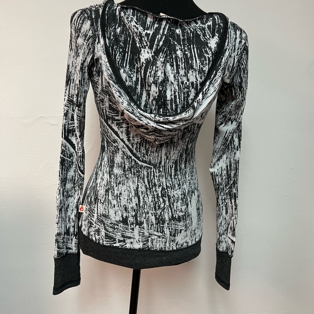 Curious Gypsy Ribbed Shirt size M - Picture 2 of 3